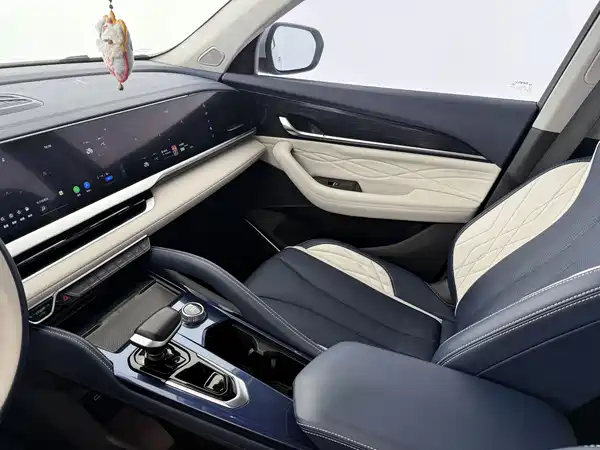 Geely Xingyue L 2022