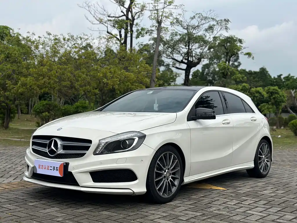 Mercedes-Benz A-Class 2015