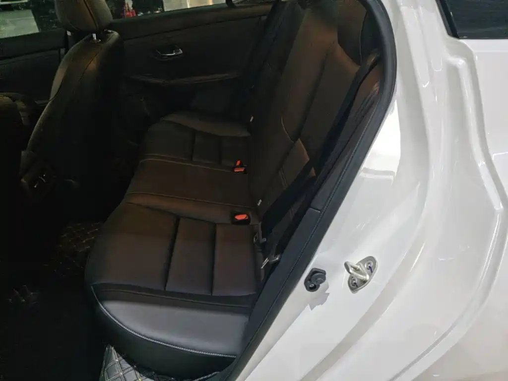 Nissan Sylphy 2025 — фото 17