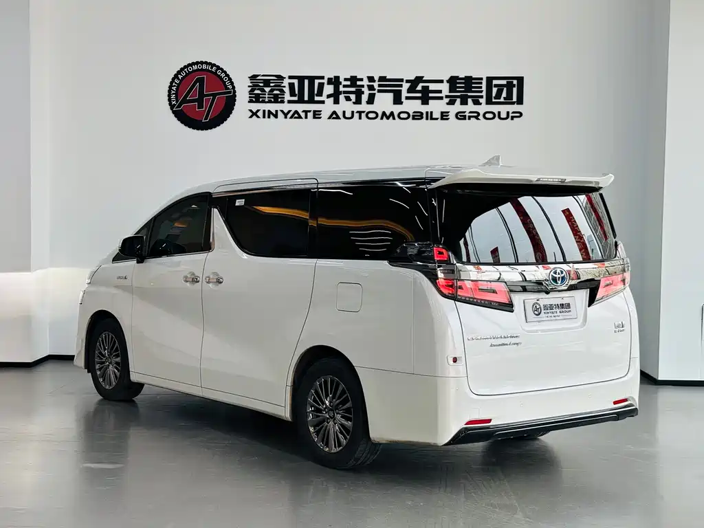 Toyota Vellfire 2021 — фото 4