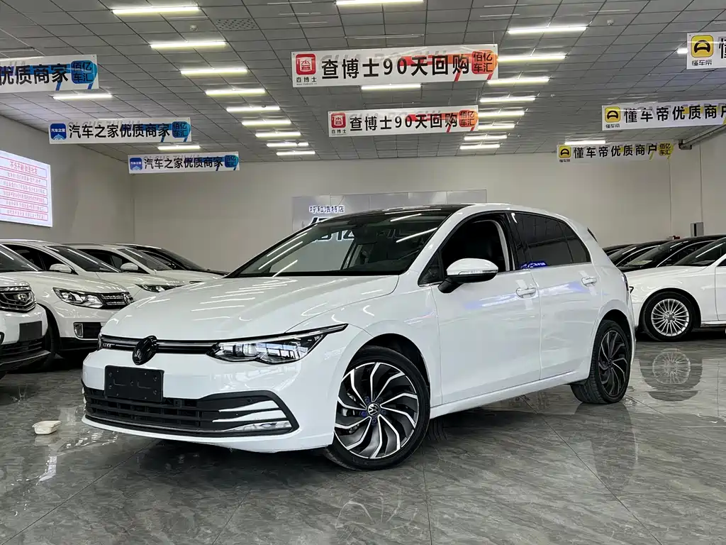 Volkswagen Golf 2021
