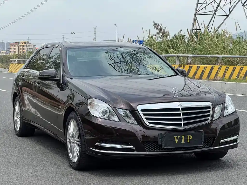 Mercedes-Benz E-Class 2012