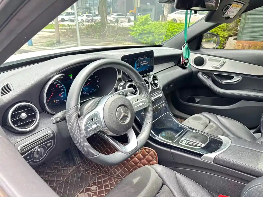 Mercedes-Benz C-Class 2019 — фото 9