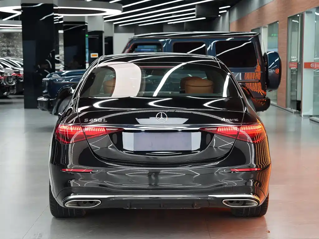 Mercedes-Benz S-Class 2024