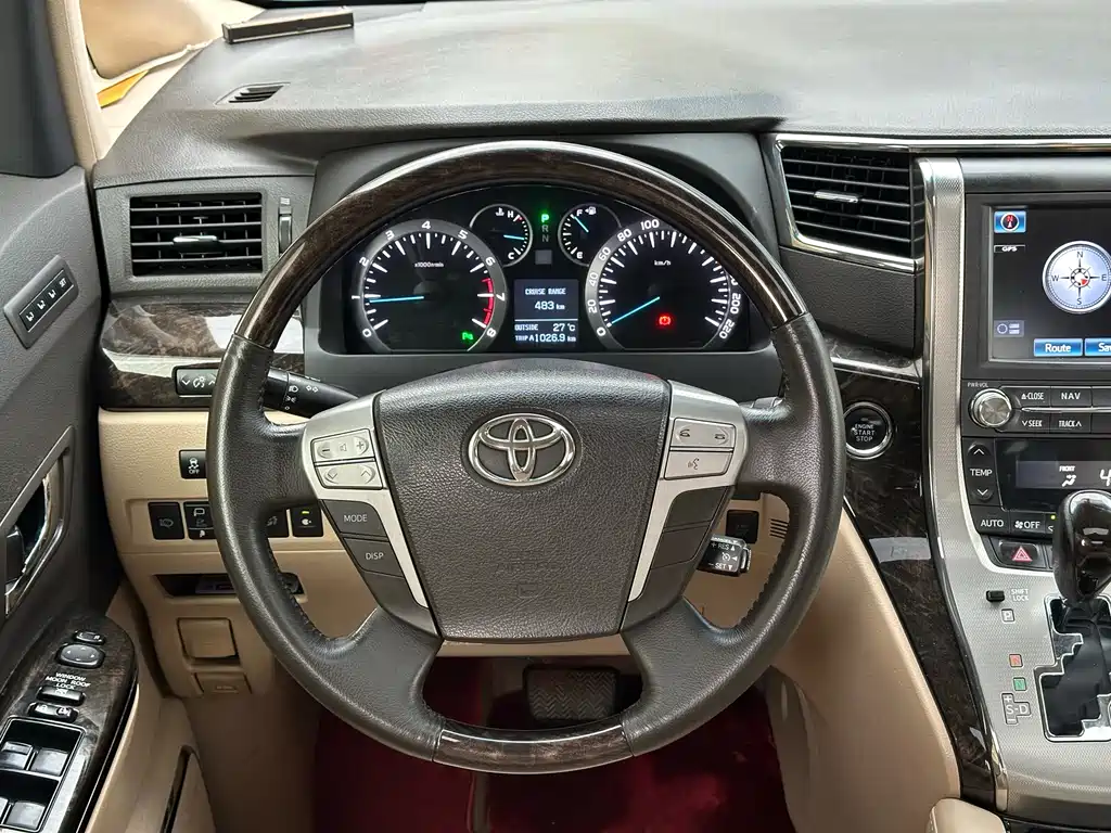 Toyota Alphard 2015 — фото 10