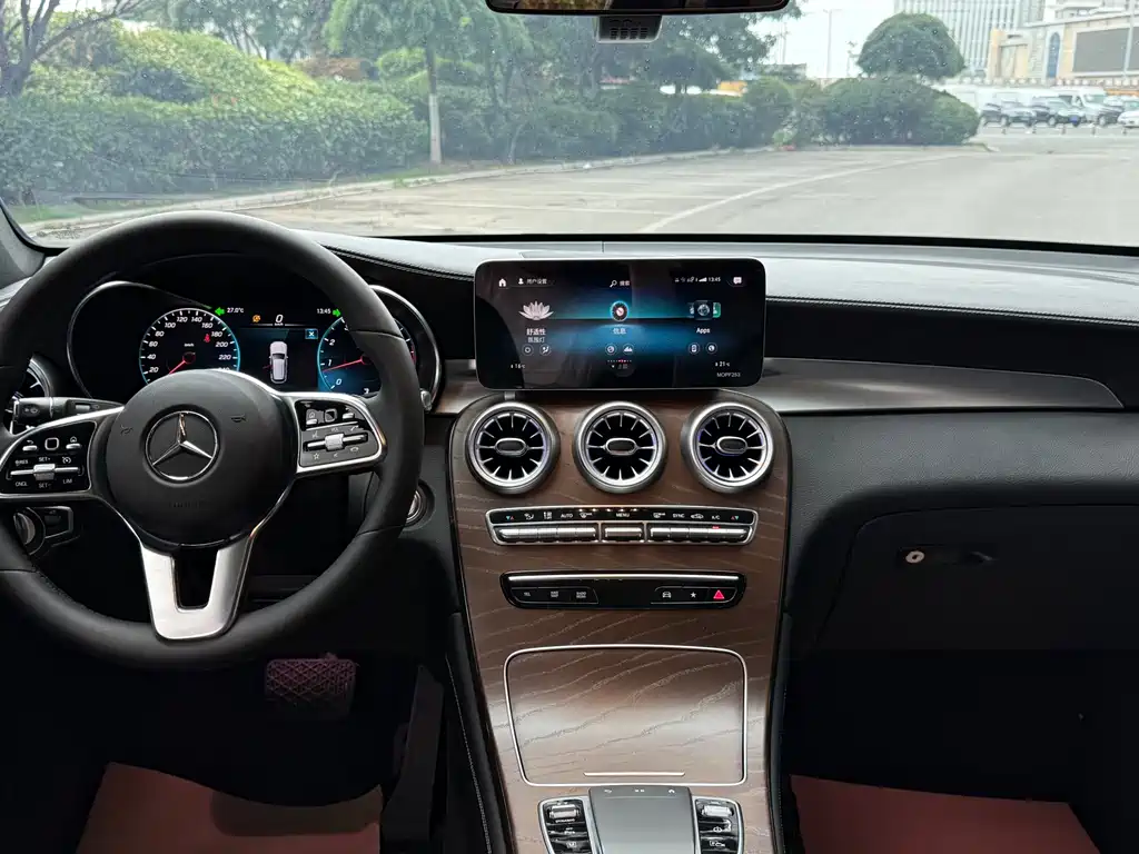 Mercedes-Benz GLC 2019