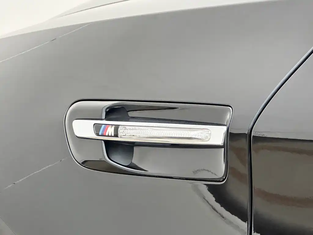 BMW X6 M 2013 — фото 10