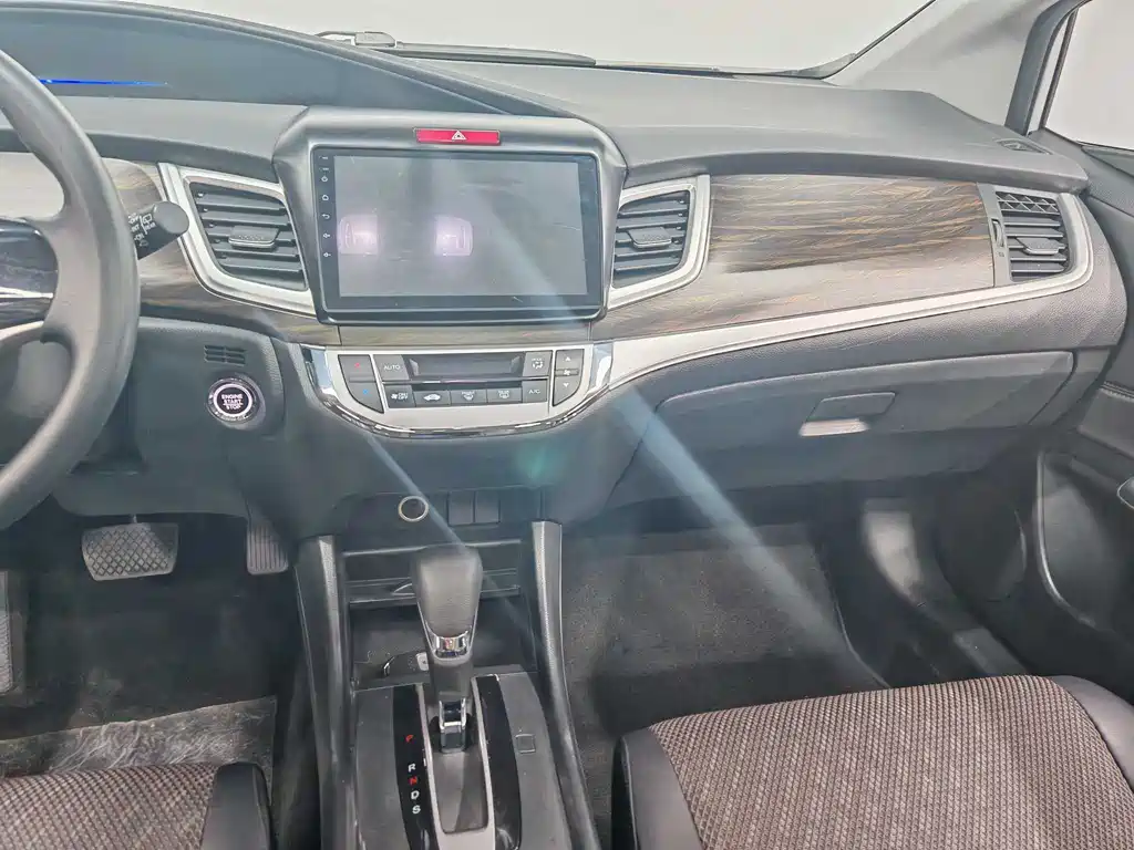Honda Jade 2018 — фото 12