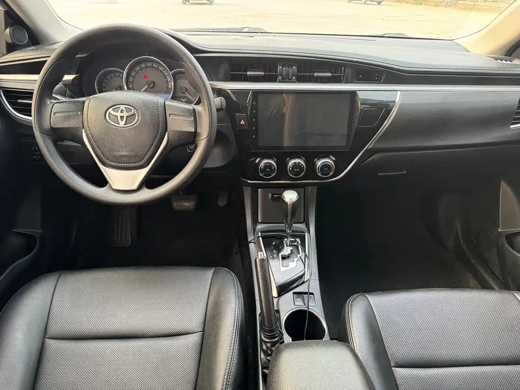 Toyota Corolla 2016 — фото 10