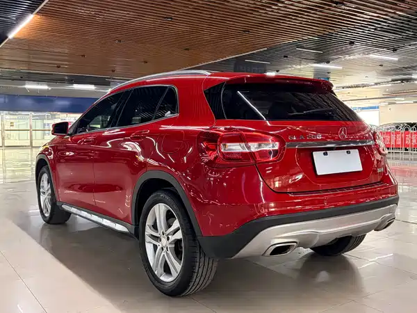 Mercedes-Benz GLA 2016