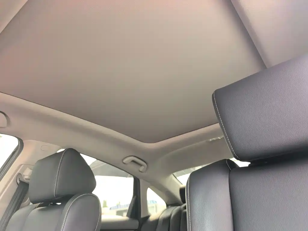 Honda Accord 2022 — фото 11