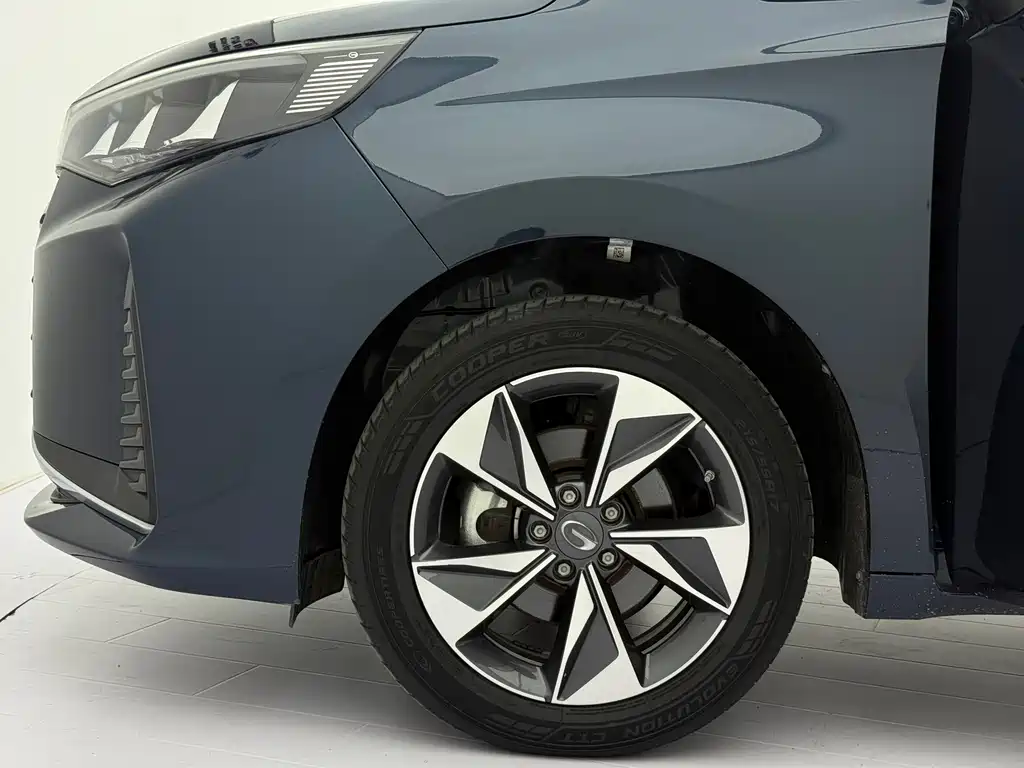 GAC Trumpchi M6 2021 — фото 21