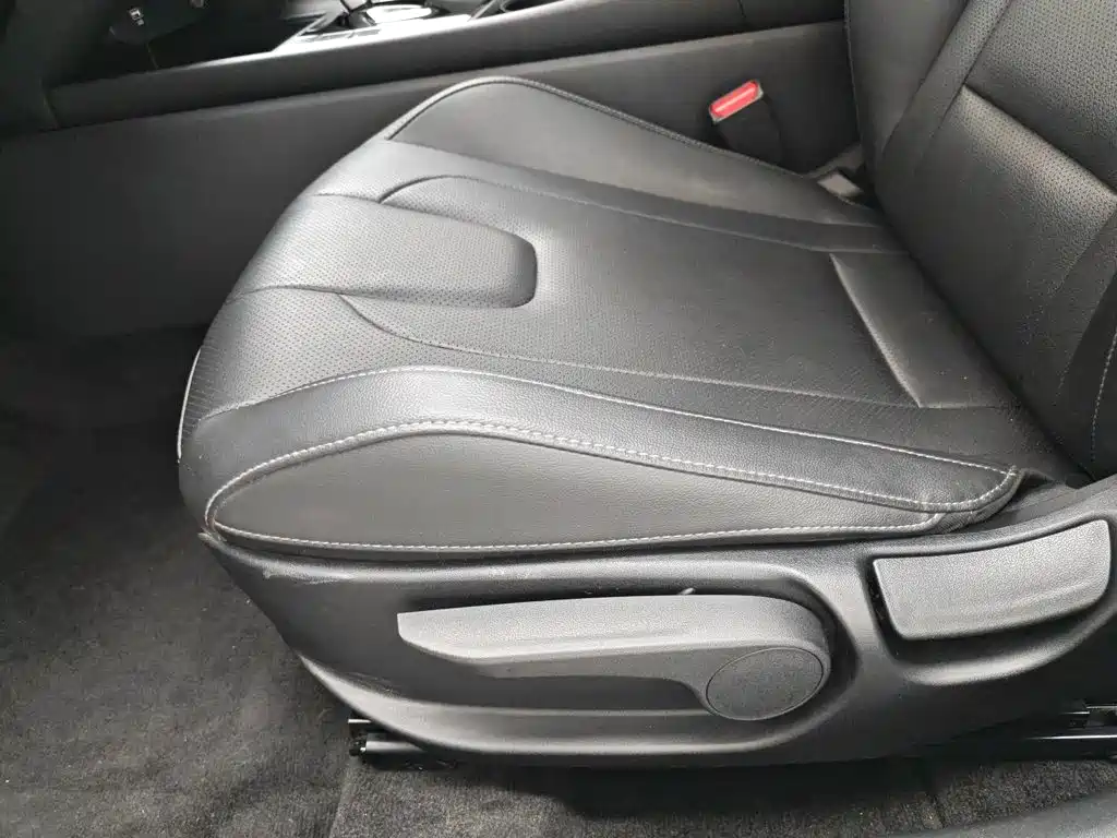 Hyundai Elantra 2023 — фото 20