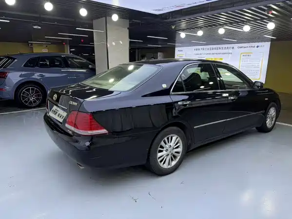 Toyota Crown 2008