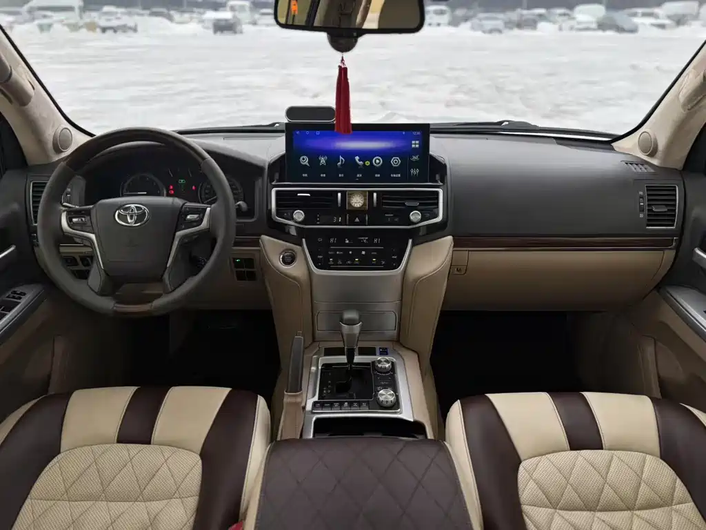 Toyota Land Cruiser 2016 — фото 5