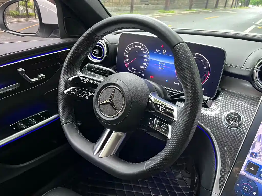 Mercedes-Benz C-Class 2023