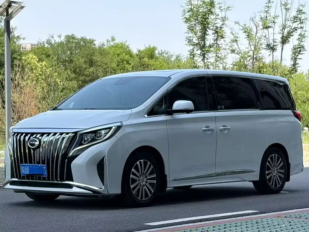 GAC Motor Trumpchi M8 2022 — фото 1