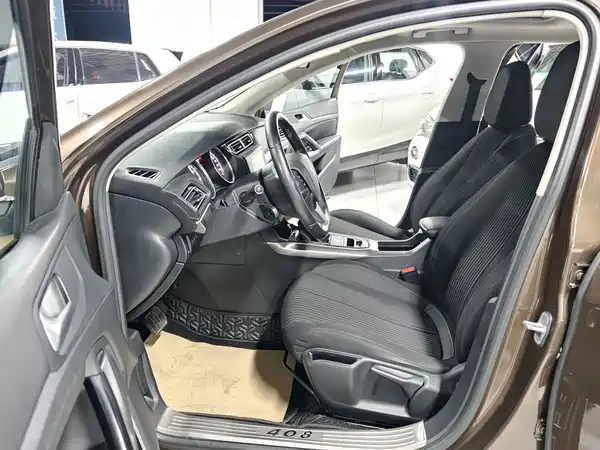 Peugeot 408 2014