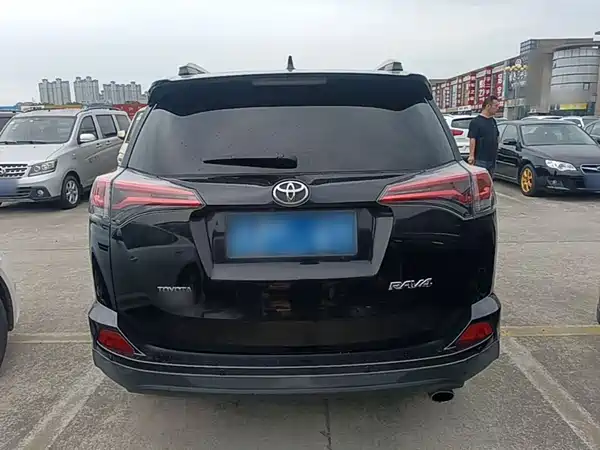 Toyota RAV4 2016