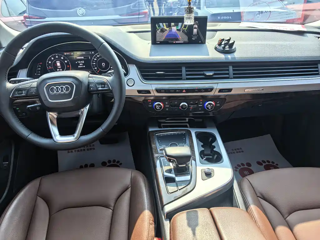 Audi Q7 2019 — фото 12