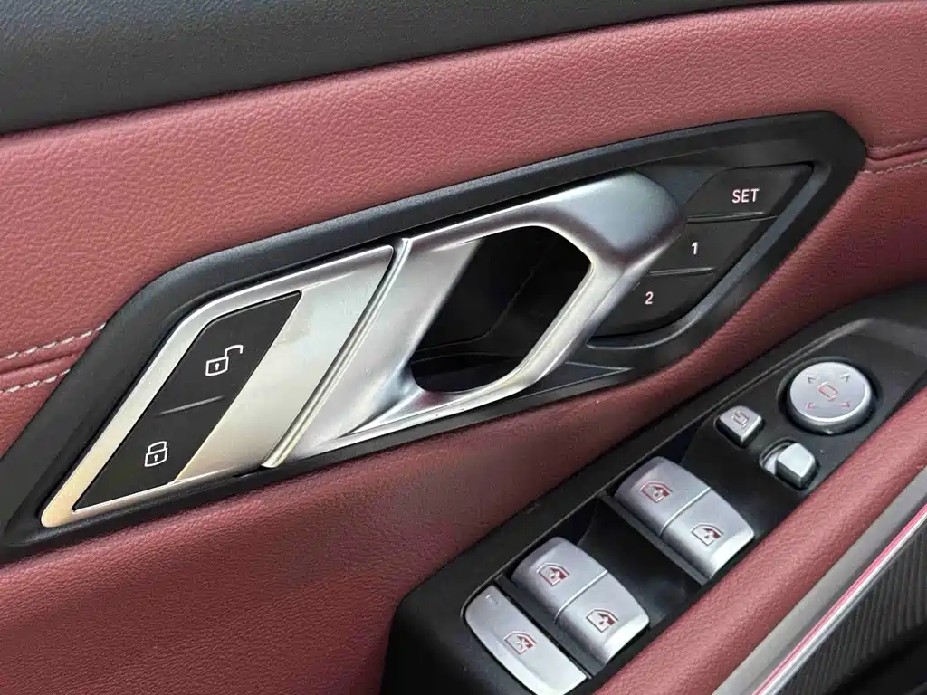 BMW 3 Series 2025 — фото 17