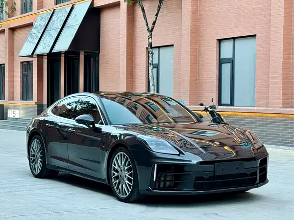Porsche Panamera 2024
