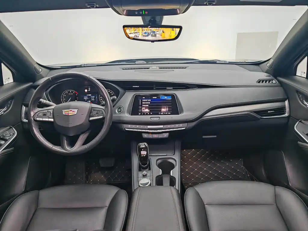 Cadillac XT4 2020 — фото 15