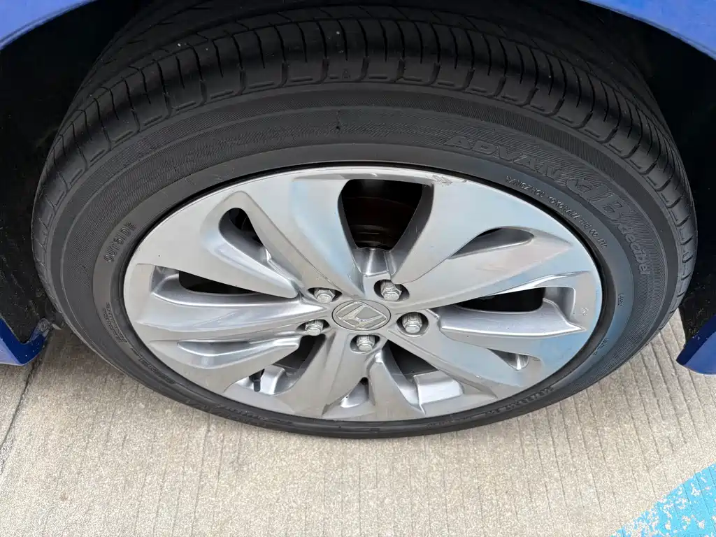 Honda Jade 2017 — фото 18