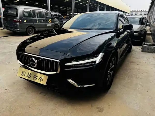 Volvo S60 2024