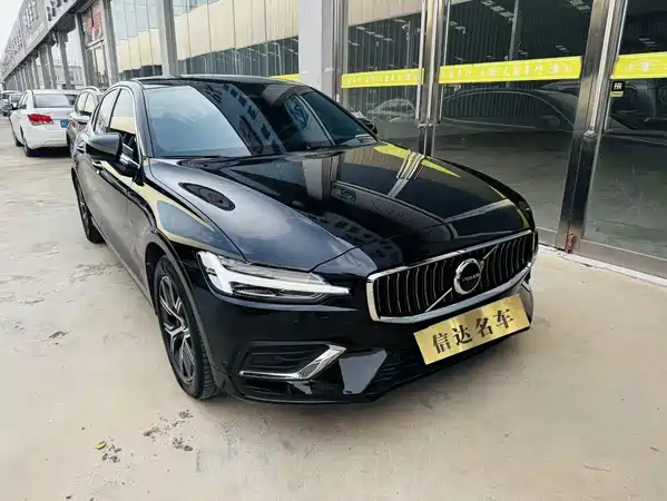 Volvo S60 2024