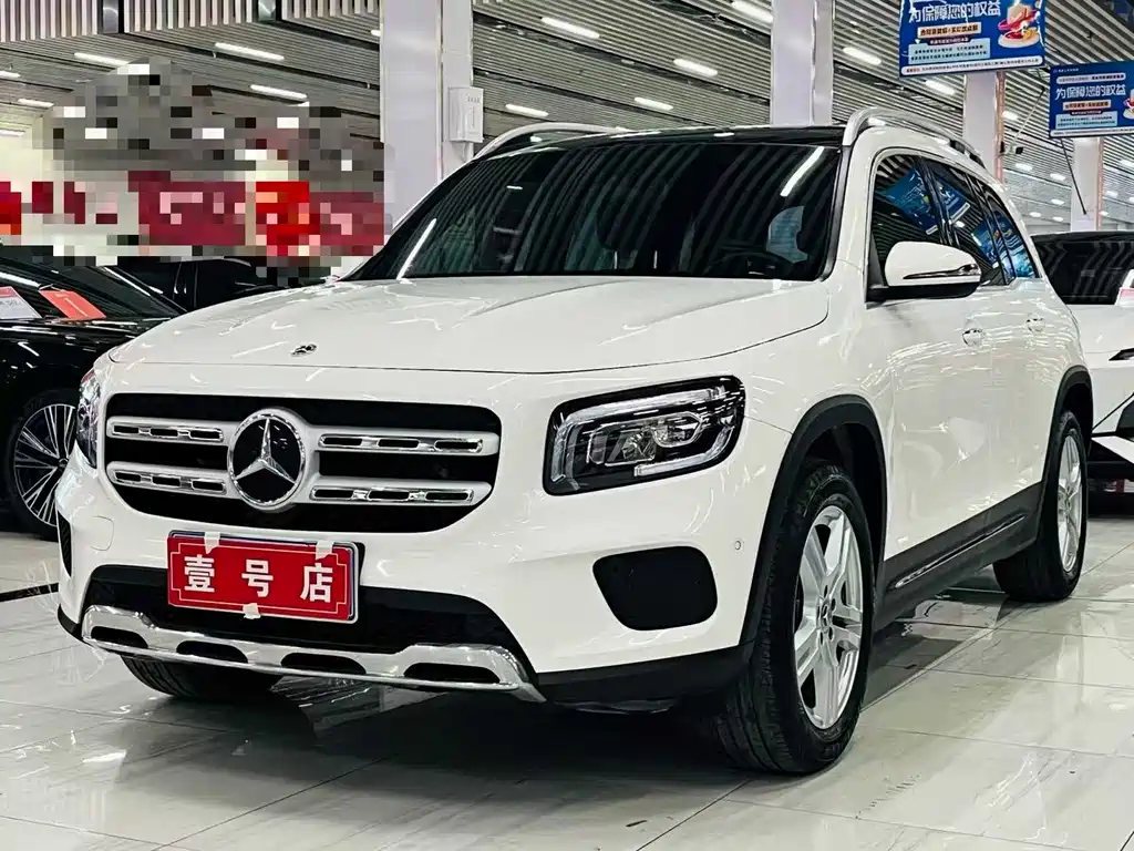 Mercedes-Benz GLB 2023 — фото 1