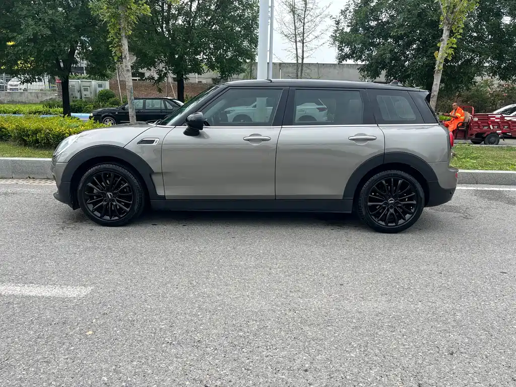 MINI Clubman 2019 — фото 16