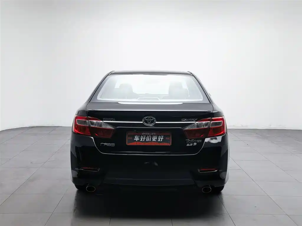 Toyota Camry 2012 — фото 4