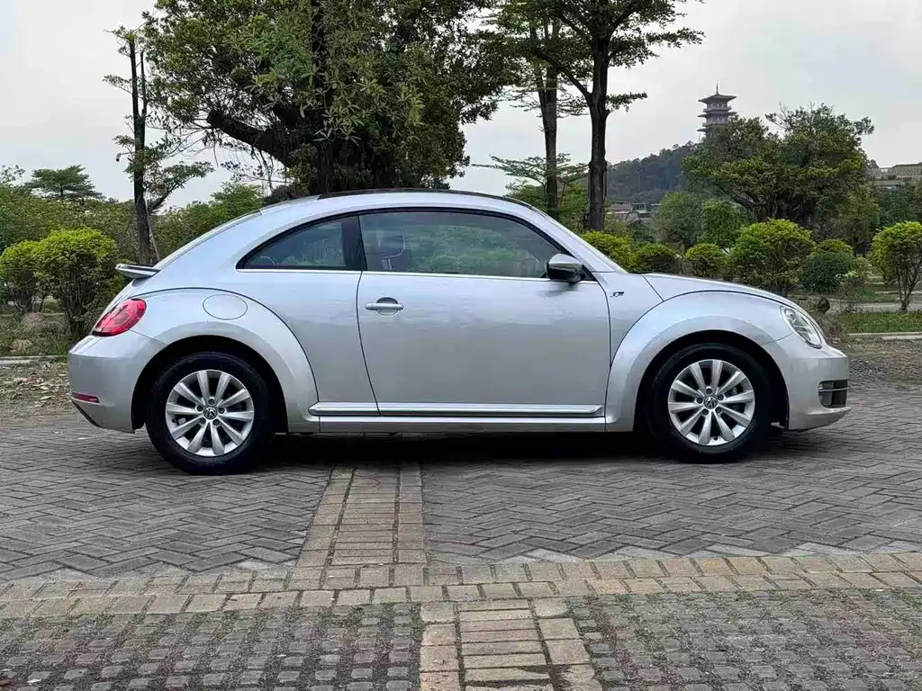 Volkswagen Beetle 2015