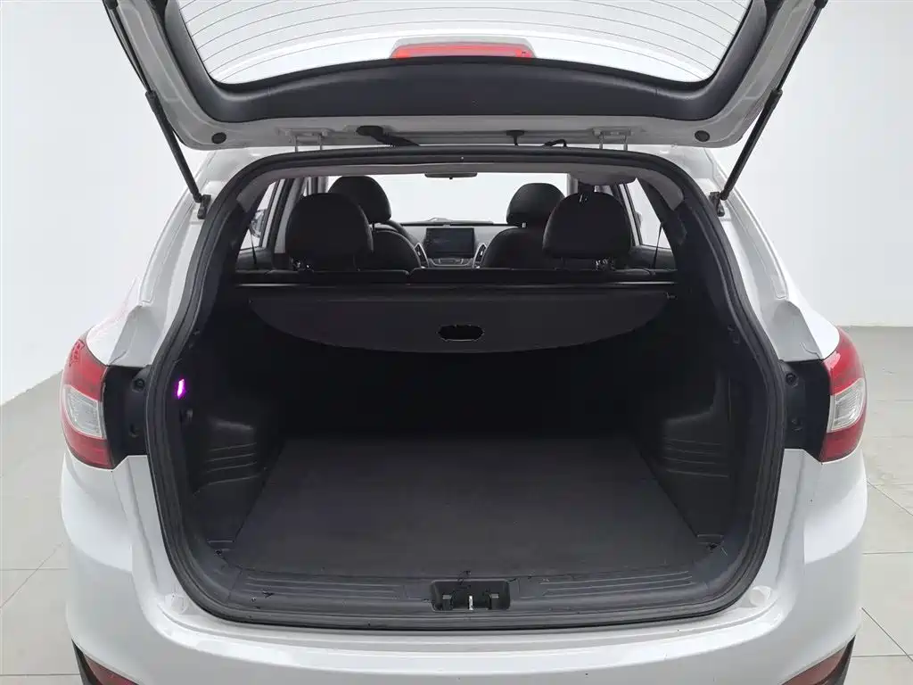 Hyundai ix35 2018 — фото 16