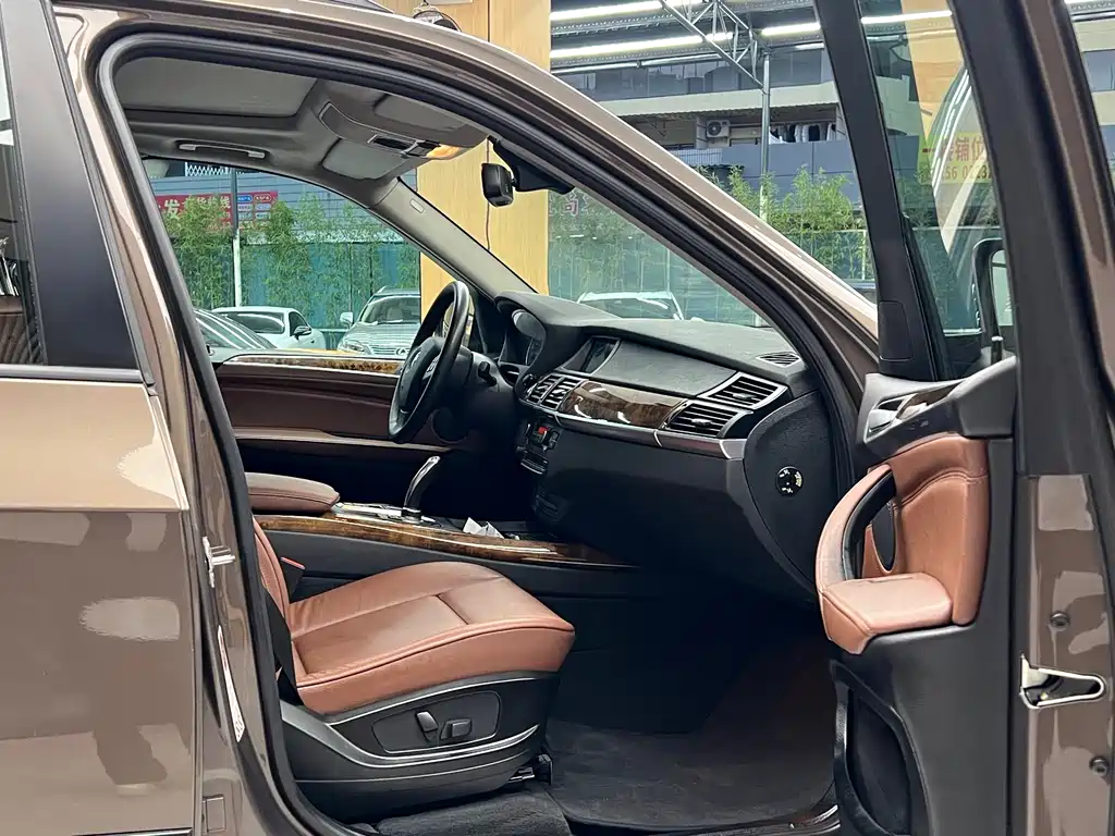 BMW X5 2013 — фото 22