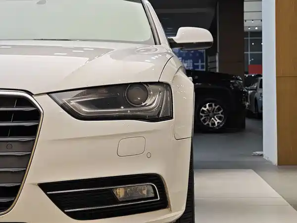 Audi A4L 2013