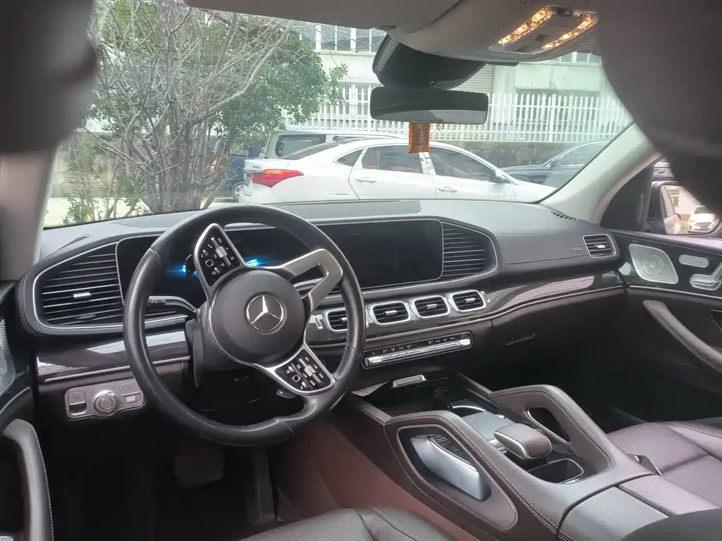 Mercedes-Benz GLE 2023 — фото 3