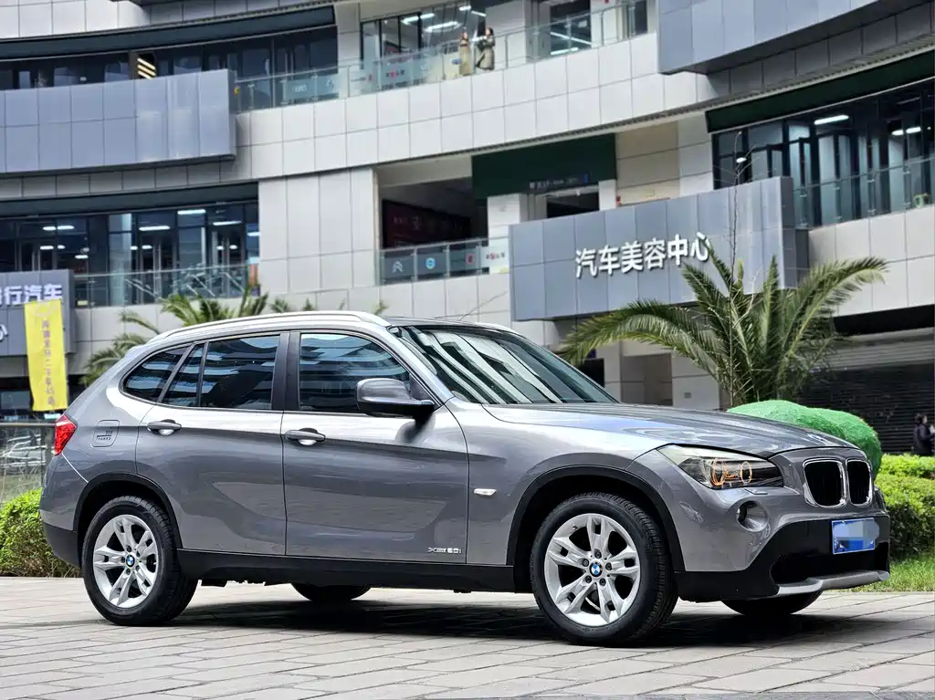 BMW X1 2012 — фото 3