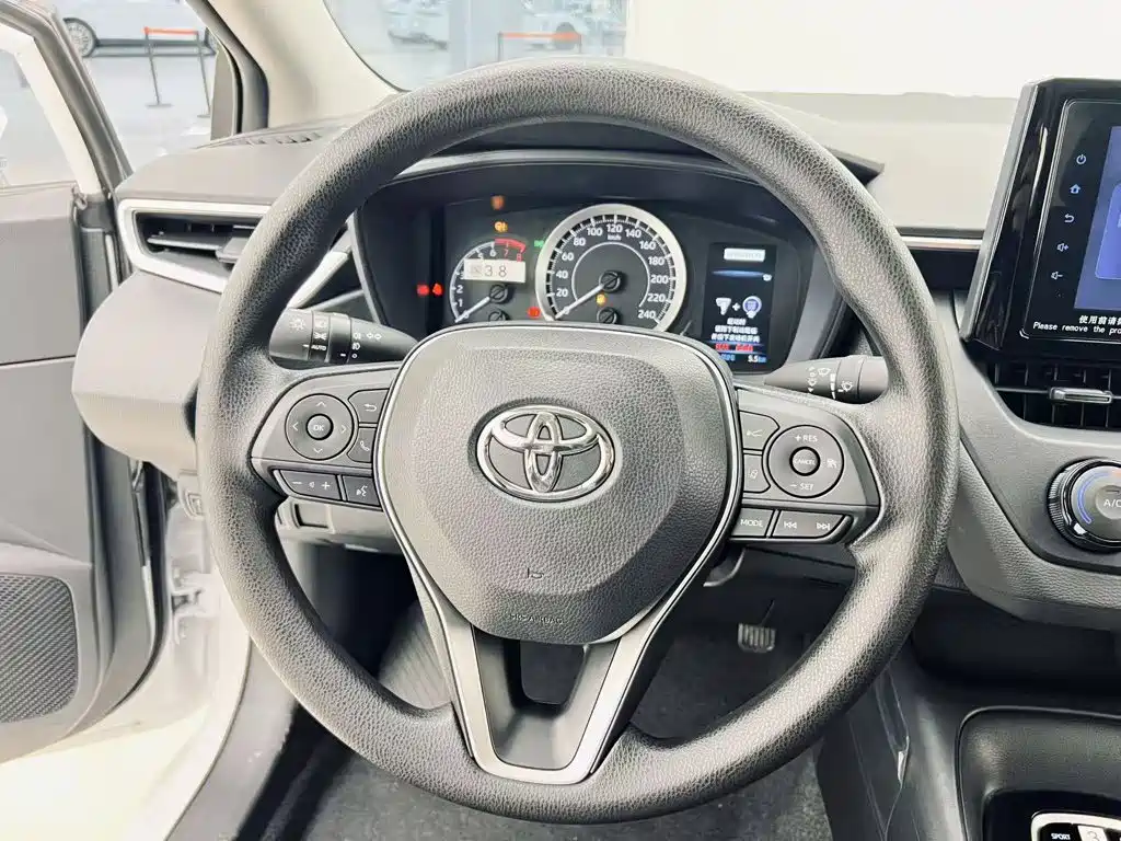 Toyota Corolla 2024 — фото 10