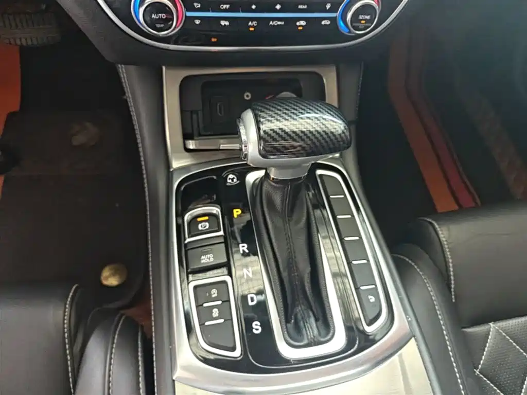 GAC Motor Trumpchi GA8 2019 — фото 14