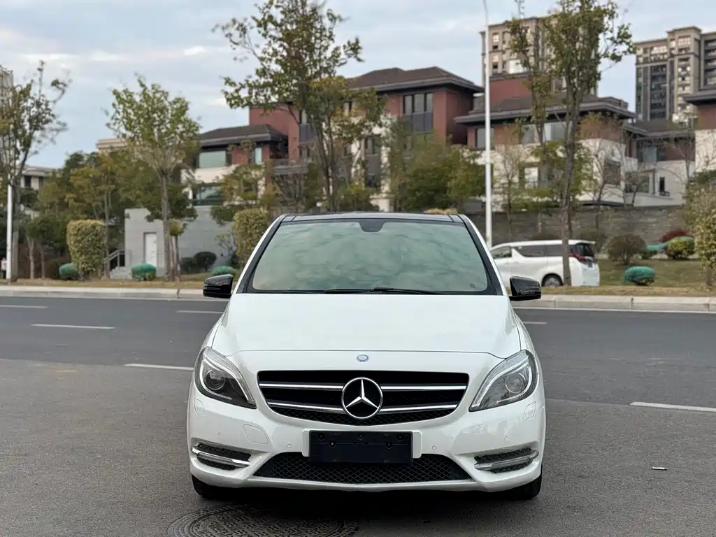 Mercedes-Benz B-Class 2013 — фото 2