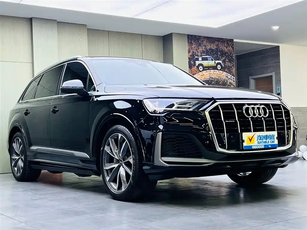 Audi Q7 2023 — фото 3