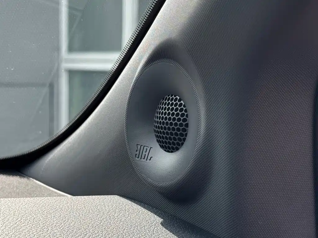 Toyota Sienna 2023 — фото 20
