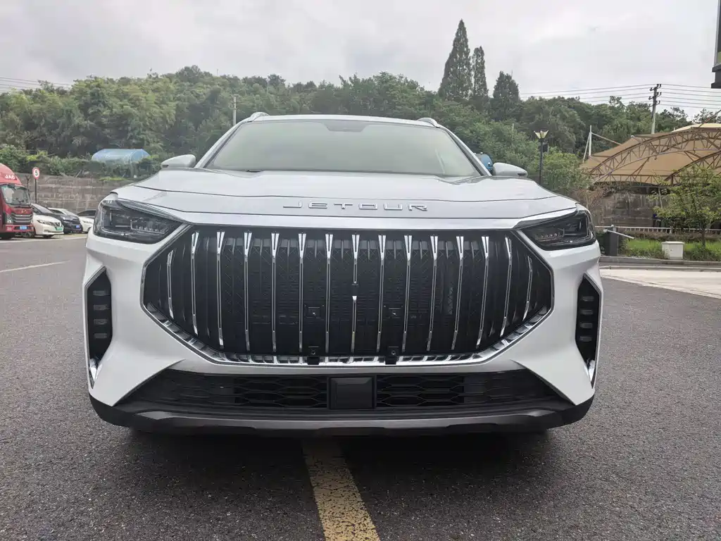 Jetour X70 PLUS 2025 — фото 2