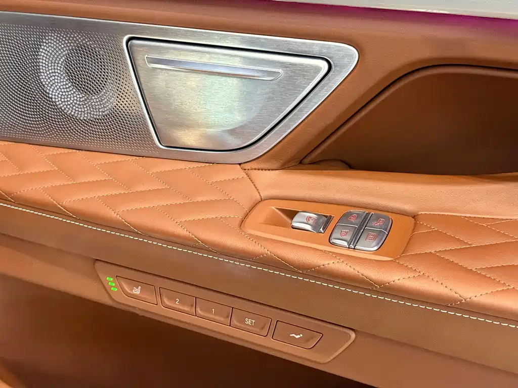 BMW 7 Series 2020 — фото 13