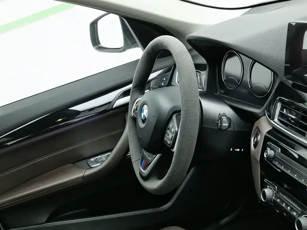 BMW X1 2021 — фото 22
