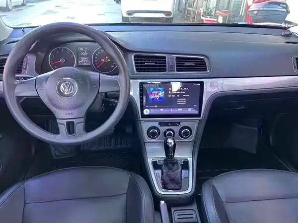 Volkswagen Lavida 2014