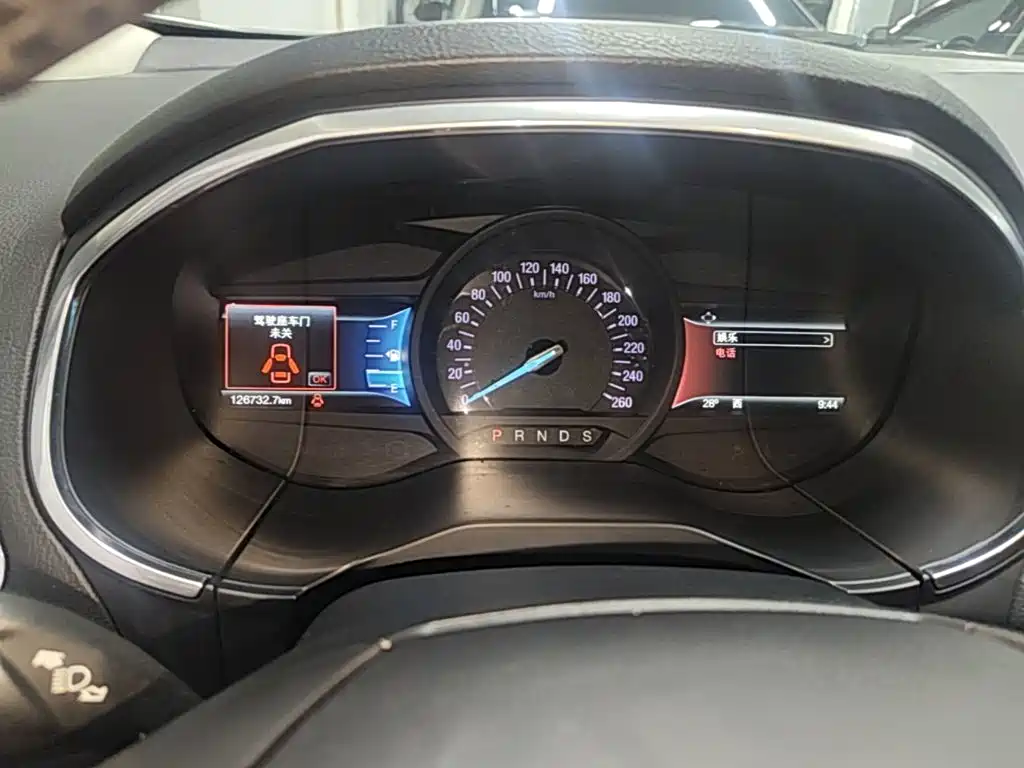 Ford Edge 2018 — фото 12