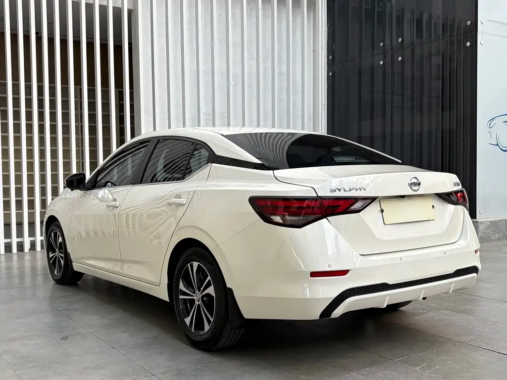 Nissan Sylphy 2022 — фото 14